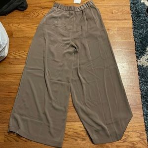 Tan Palazzo wide-leg pants. Brand-new! Size Small. Amazon Brand “Tronjori”
